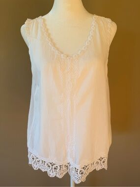 Women's Cotton White Lace-Trim Sleeveless Top